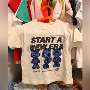 Zara 3t White T-Shirt with Blue Graphic bears